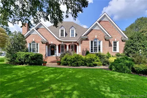 157 Oak Holw, Williamsburg, VA 23188