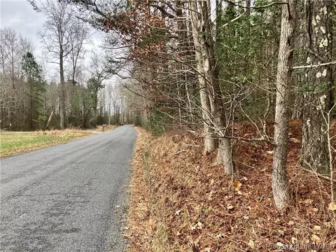 0 Stage Rd, Lanexa, VA 23089