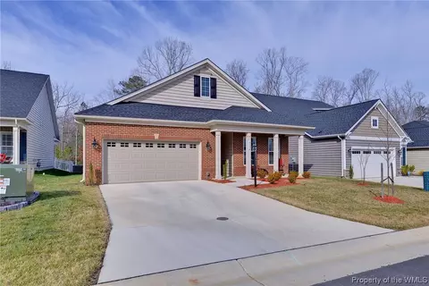 4002 Isaac Cir, Williamsburg, VA 23188