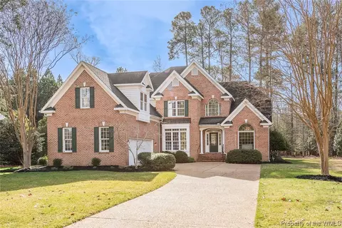2828 Bennetts Pond Rd, Williamsburg, VA 23185