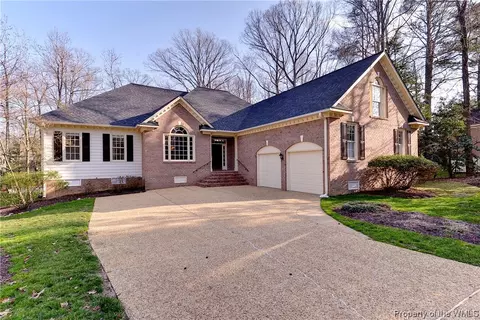 157 Fords Colony Dr, Williamsburg, VA 23188