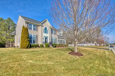 14400 Beachmere Dr, Chester, VA 23831
