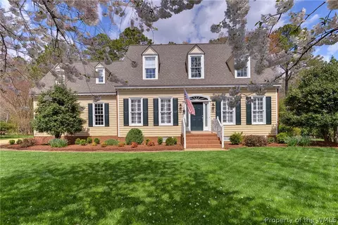 2067 Hornes Lake Rd, Williamsburg, VA 23185