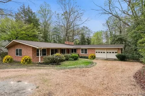 8 Cole Ln, Williamsburg, VA 23185