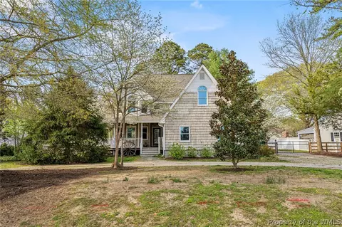 7243 Otey Dr, Lanexa, VA 23089