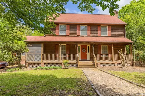 211 Colony Trl, Lanexa, VA 23089