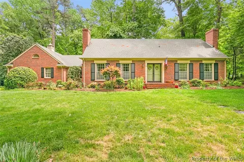 3 Foxcroft Rd, Williamsburg, VA 23188