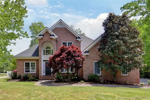 9801 Turning Leaf Dr, Toano, VA 23168