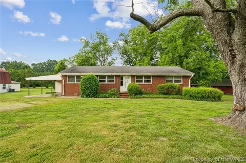 7449 Richmond Rd, Williamsburg, VA 23188