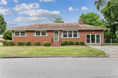 819 Sharpley Ave, Hampton, VA 23666