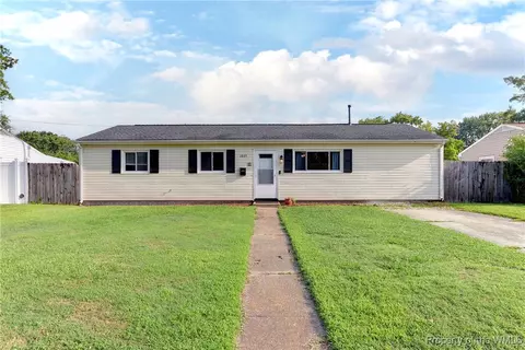 1805 Moger Dr, Hampton, VA 23663