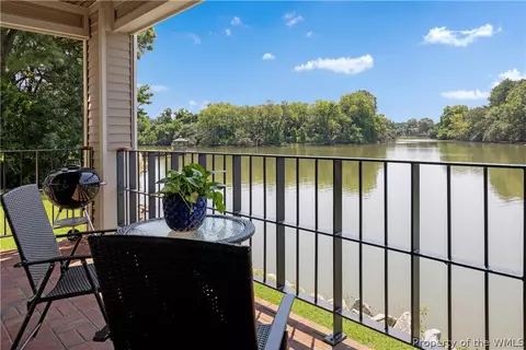 30 Brough Ln #102, Hampton, VA 23669