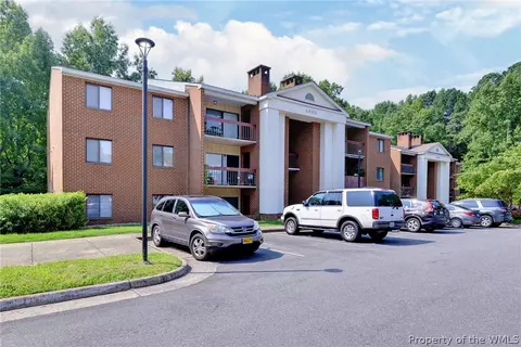 4008 Governors Sq #6, Williamsburg, VA 23188