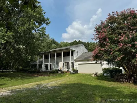 204 Old Stage Rd, Toano, VA 23168