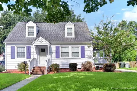 15 Charles St, Hampton, VA 23669
