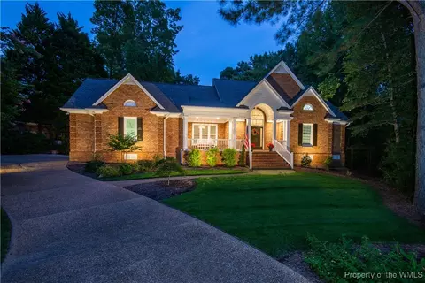 121 Blacklake, Williamsburg, VA 23188