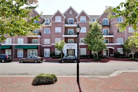 5215 Center St #308, Williamsburg, VA 23188