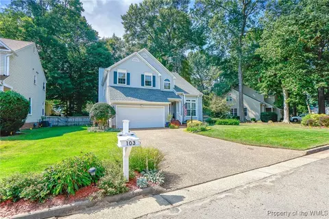 103 W Wedgwood Dr, Yorktown, VA 23693