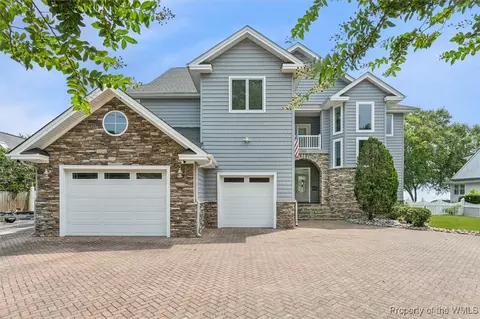 3806 Chesapeake Ave, Hampton, VA 23669