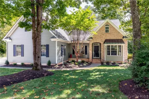 5861 Chaucer Dr, Providence Forge, VA 23140