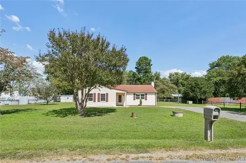 204 Highfield Dr, Toano, VA 23168