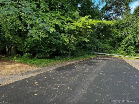 536 Burbank St, Williamsburg, VA 23185