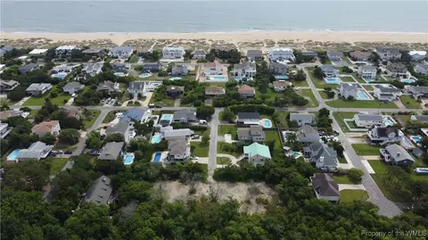 312 Sturgeon Ln, Virginia Beach, VA 23456