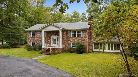 4190 Dogwood Dr, West Point, VA 23181