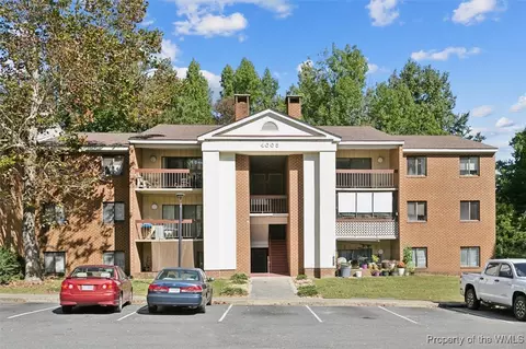4005 Governors Sq #10, Williamsburg, VA 23188