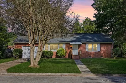 32 Rugby Rd, Newport News, VA 23606