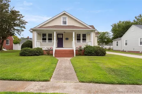 2305 Crescent Dr, Hampton, VA 23661