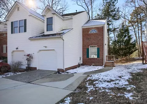 121 Creekshire Cres, Newport News, VA 23603