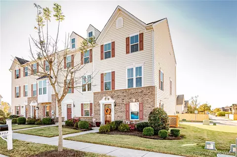 8407 Taverns Ln, Toano, VA 23168