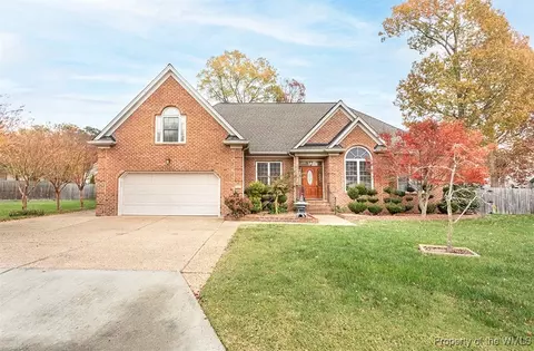 111 Alfred Ct, Yorktown, VA 23693