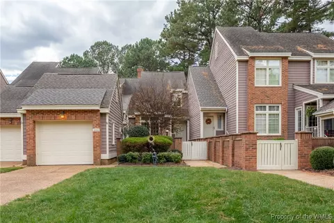 122 The Grn, Williamsburg, VA 23185