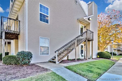 3 Lakeside Cres #B, Hampton, VA 23669