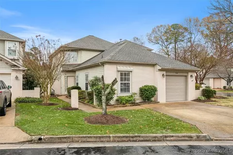 938 Nicklaus Dr, Newport News, VA 23602