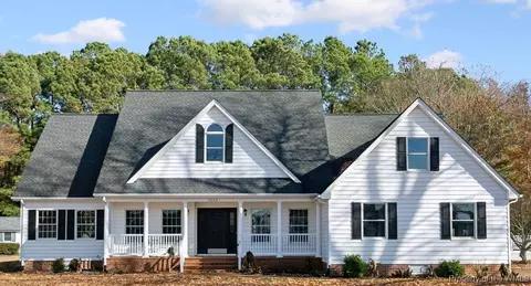 1553 Degrasse Dr, Hayes, VA 23072