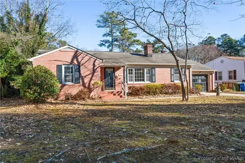 1202 Country Club Rd, Newport News, VA 23606