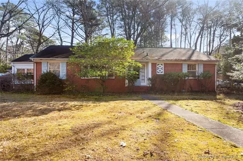 206 Tipton Rd, Newport News, VA 23606