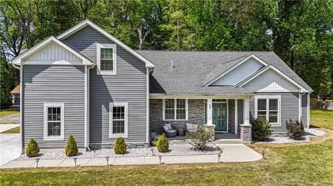 49 Normandy Ln, Newport News, VA 23606
