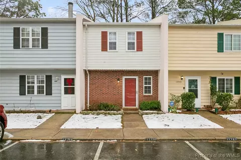 12757 Woodside Ln, Newport News, VA 23602
