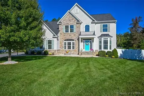 8400 Foster Ridge Ter, Moseley, VA 23120