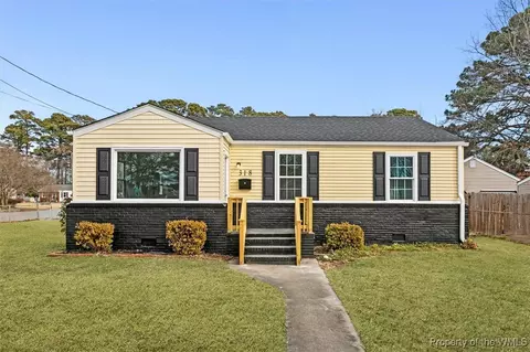 318 Maney Dr, Newport News, VA 23605