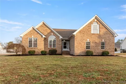 3 Quail Cv, Poquoson, VA 23662