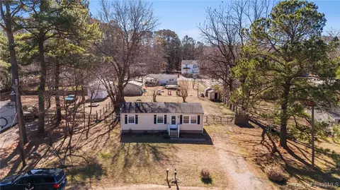 13715 Cypress Dr, Lanexa, VA 23089
