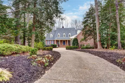 228 Yorkshire Dr, Williamsburg, VA 23185