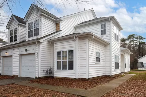 419 Dorothy Dr, Yorktown, VA 23692