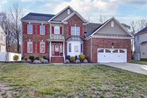 207 Potter Ln, Yorktown, VA 23693