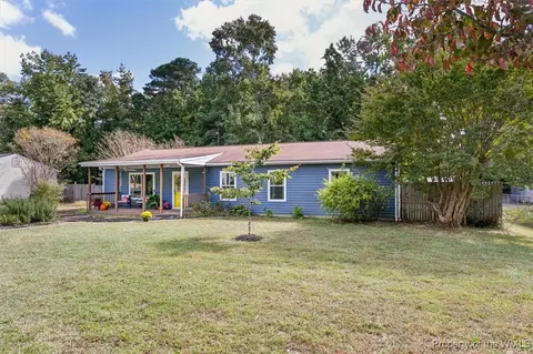 6322 New Pines Dr, Hayes, VA 23072
